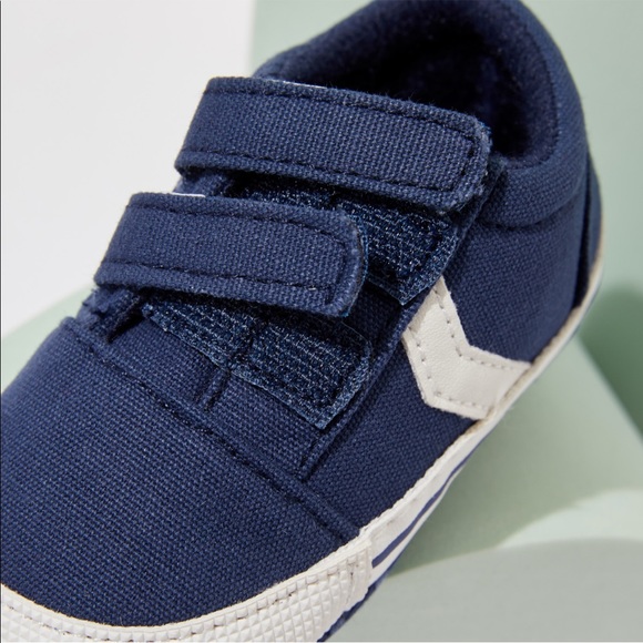 Baby / Toddler Velcro Closure Soft Sole Prewalker Shoes - Picture 3 of 4